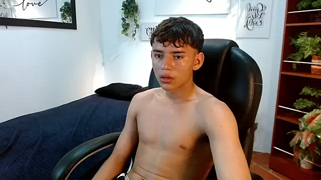 הופעת וובקאם של Ryan_grayx