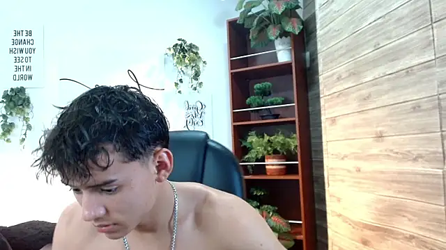 Ryan_grayxn Webbikameraesitys