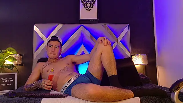 Show modela Alex-Rodriguezz na web-kameri