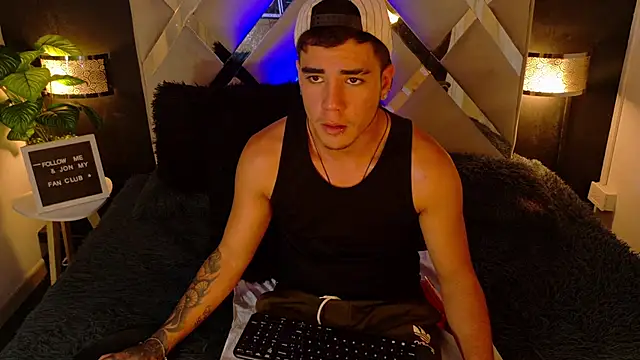 Alex-Rodriguezz Show in webcam