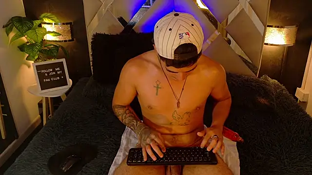 Show modela Alex-Rodriguezz na web-kameri