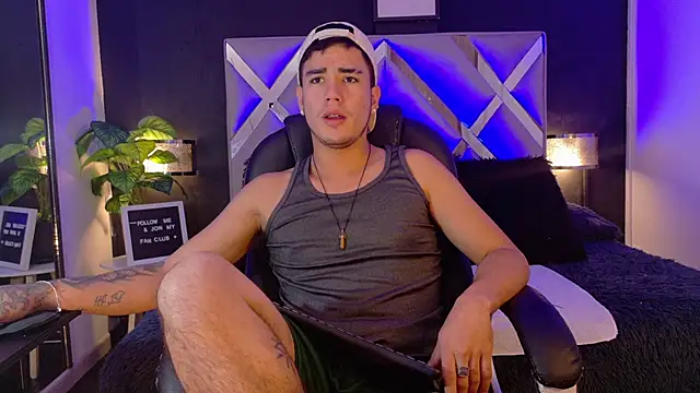 Alex-Rodriguezz Show in webcam
