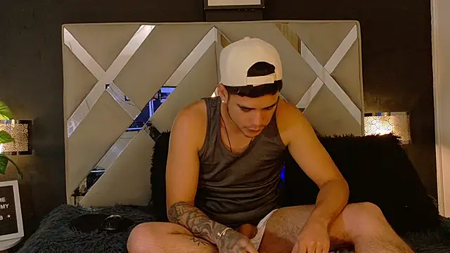 Show de Alex-Rodriguezz na webcam