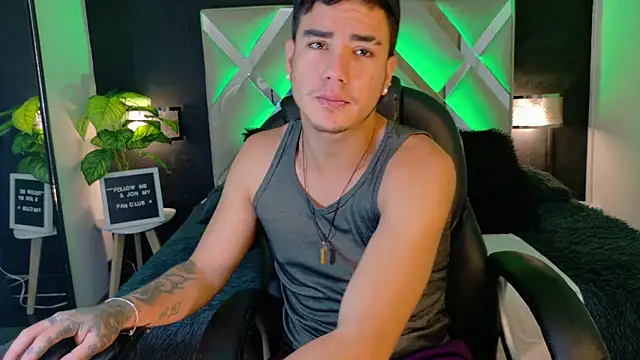 Pertunjukan Kamera Web Alex-Rodriguezz
