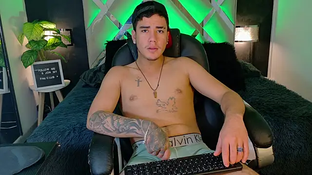 Alex-Rodriguezz Webcam Show