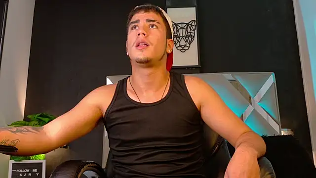 Alex-Rodriguezz 网络视讯表演