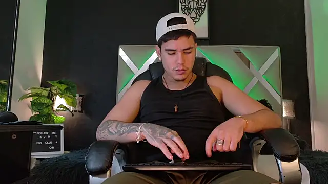 Alex-Rodriguezz Webcam Show