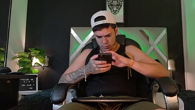 Alex-Rodriguezz: вебкам-шоу