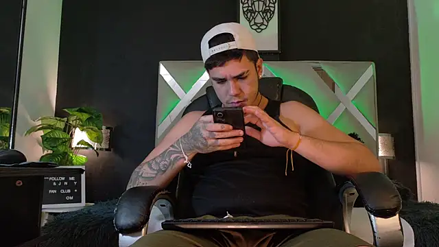 Alex-Rodriguezz ওয়েবক্যাম শো
