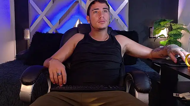Alex-Rodriguezz Webcam-Show
