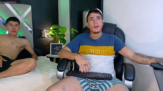 AlexAndAlbert Webcam Show