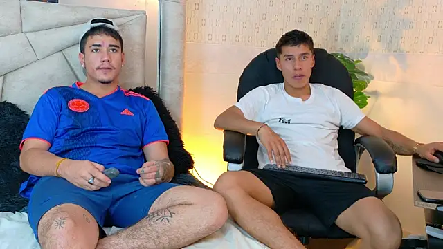 AlexAndAlbert webcam show