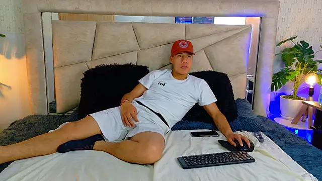 Pertunjukan Kamera Web AlexAndAlbert