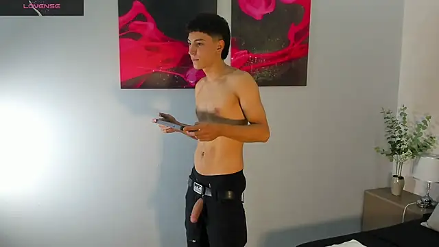 Gian_Rossi Pertunjukan Webcam