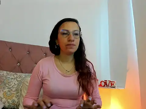 Karina-Coral: онлайн-секс-чат