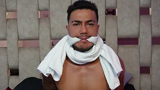 aaron_bolt Webcam show