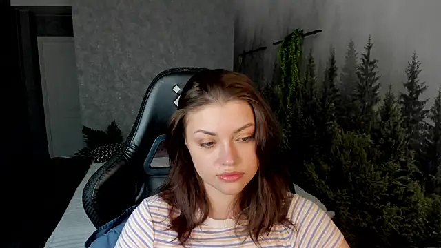Chat XXX en directo de Maya-Mimi