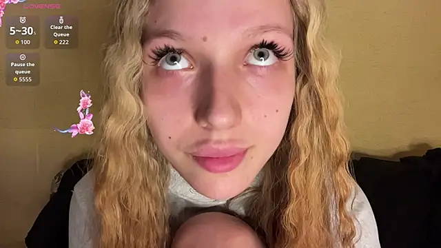 xXMelanieseXx Chat XXX in diretta