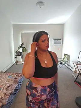 Show de habibiforyou81 na webcam
