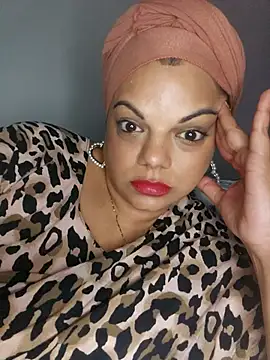 habibiforyou81 élő XXX-chatje