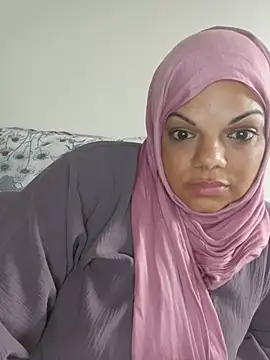 habibiforyou81's Live XXX Chat