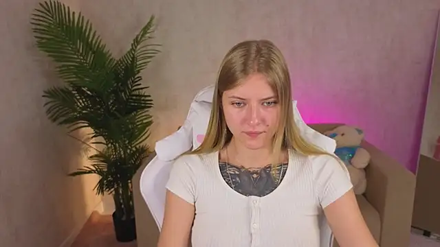 Rebecca_Caldwell's Live XXX Chat