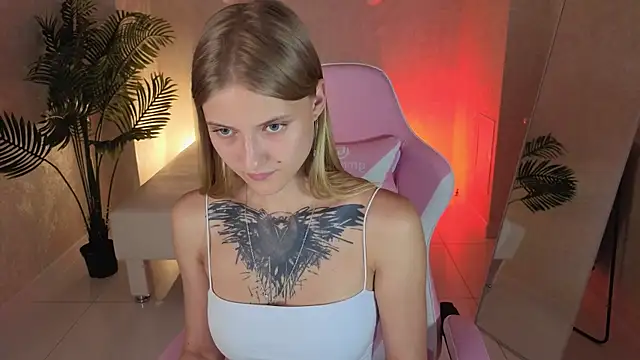 Rebecca_CaldwellのライブXXXチャット