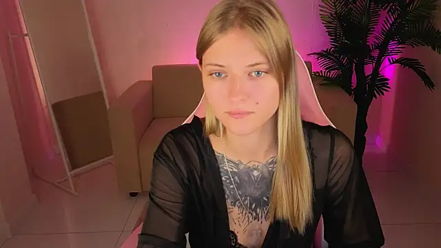 Rebecca_Caldwell's Live XXX Chat