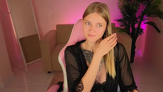 Show de Rebecca_Caldwell na webcam