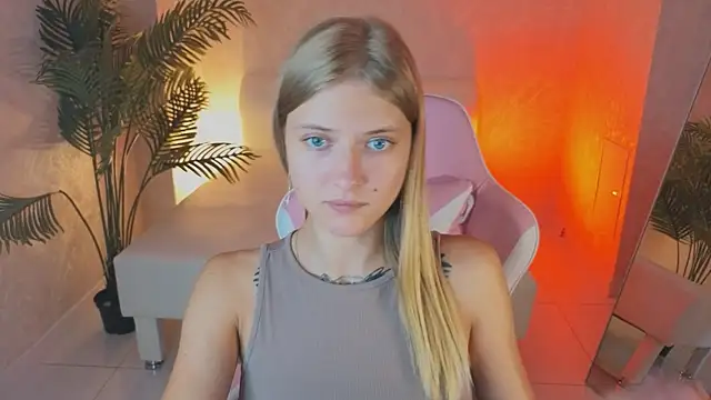 Rebecca_Caldwelln Webbikameraesitys