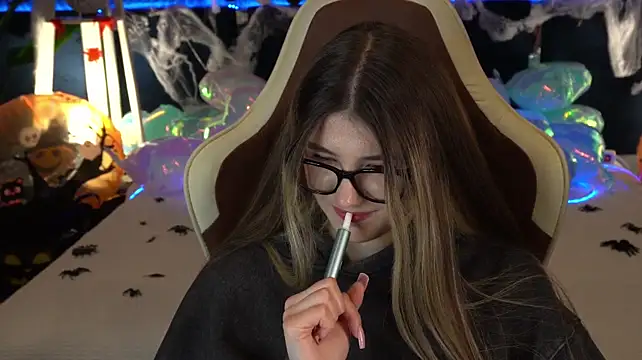 Lissaa_Moon Adlı Modelin Web Kamerası Şovu