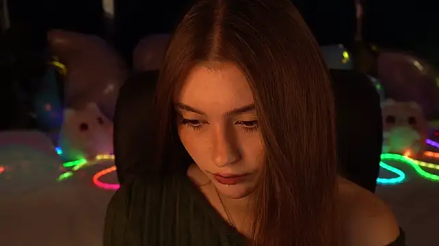 Dark_Brii Adlı Modelin Canlı XXX Sohbeti