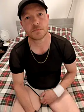Straight_GuyUKn Webbikameraesitys
