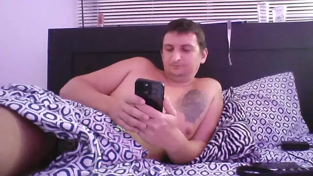LeoKingstone webkamerás műsora