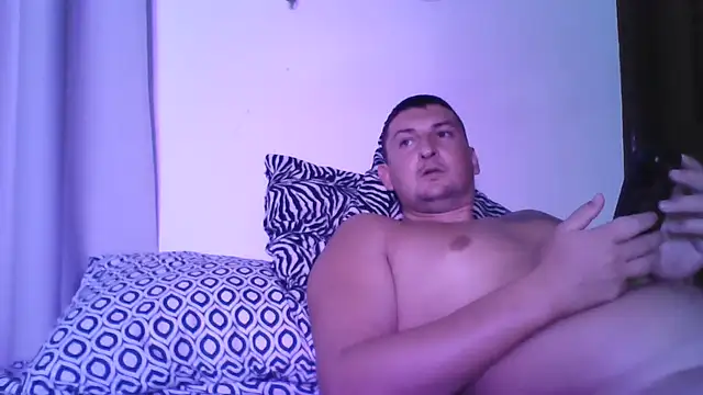 LeoKingstone Шоу с уебкамера