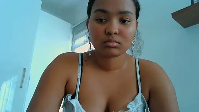 indianaphrodite1 Live XXX-Chat
