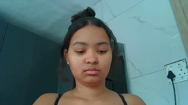 indianaphrodite1 Live XXX-Chat