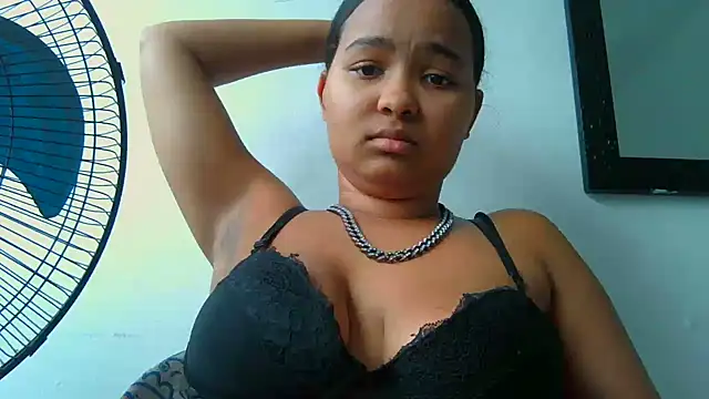 XXX chat uživo modela indianaphrodite1