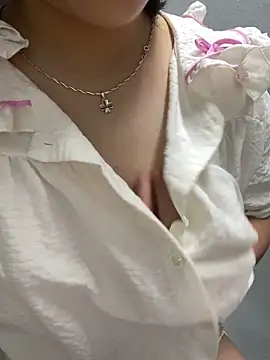 Ellie18 Show Webcam