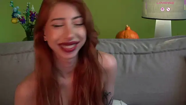 Mia_Daddysgirl_ – webcam-show