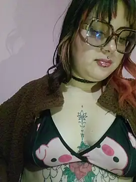 curvy_latina Adlı Modelin Canlı XXX Sohbeti