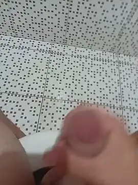 Gustavooo2020's Webcam Show