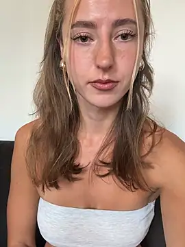 Pertunjukan Kamera Web gymgirllaura