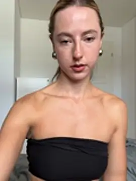 Chat +18 de gymgirllaura ao vivo