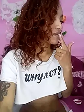 Show modela Elii_petit1 na web-kameri