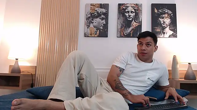 Diego_salvatore Show in webcam