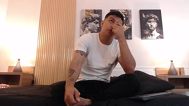 Diego_salvatore Adlı Modelin Web Kamerası Şovu