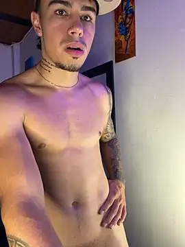 iNoah_sins' Webcam Show