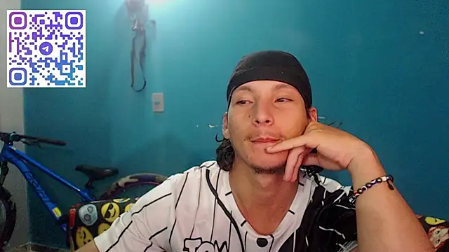 MrKingsaintx 网络视讯表演