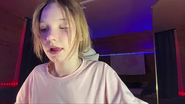 LeyaVoss Webcam Show